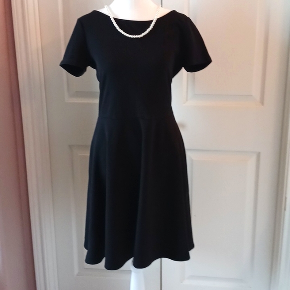 White House Black Market Dresses & Skirts - White House Black Market Size 6 Dress